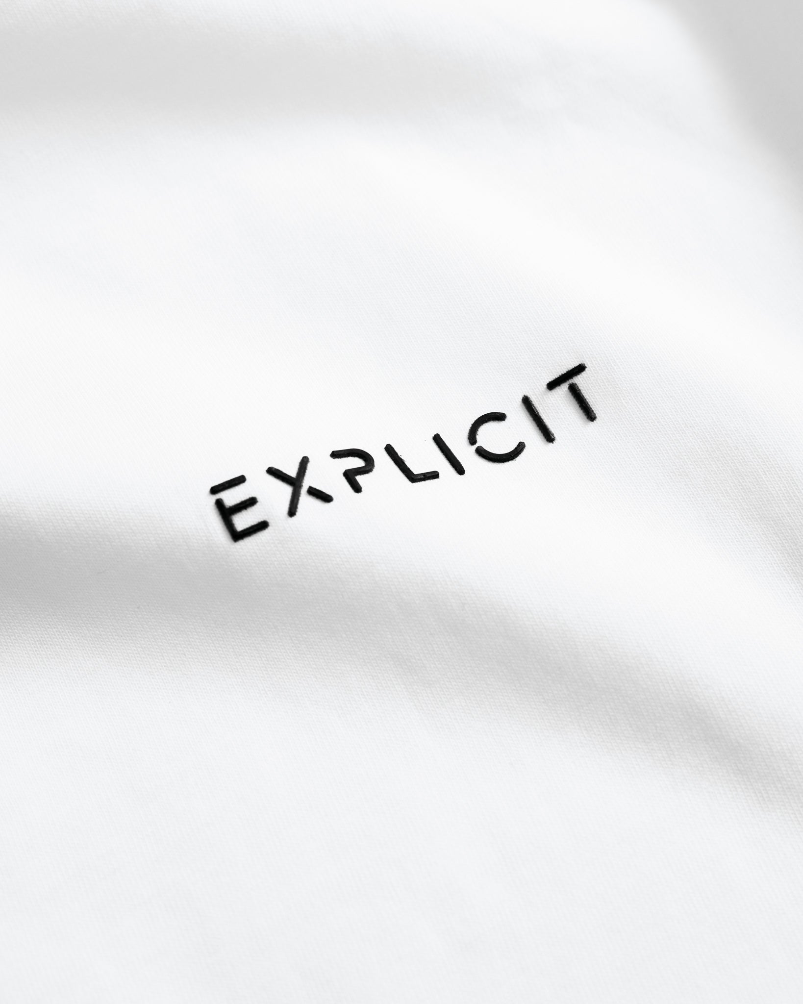 Slim fit- Explicit Logo Tee White